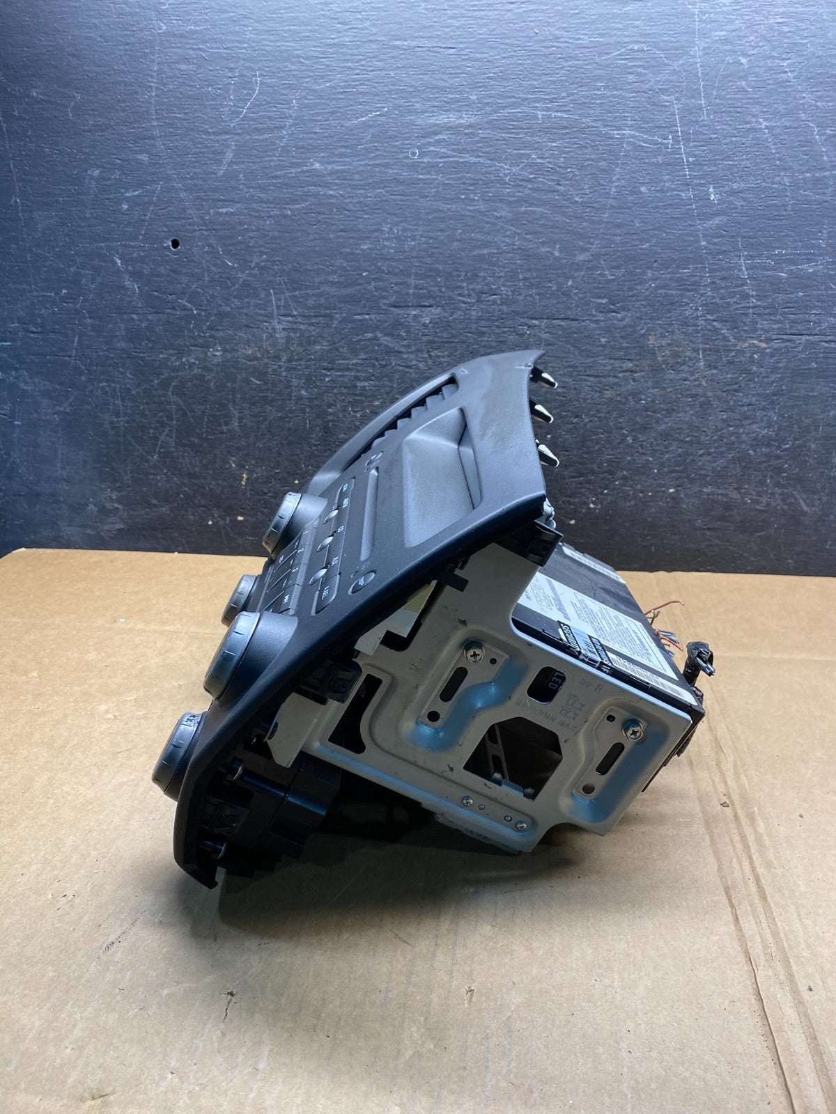 2006 - 2011 Honda Civic Radio AM/FM Climate Control Air Vent Bezel AI9683 DG2
