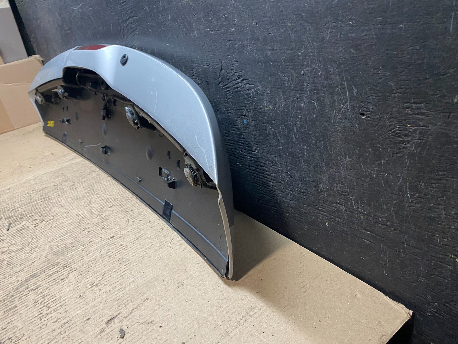 2011 to 2013 Jeep Grand Cherokee Rear Spoiler Wing N3288 OEM DG8
