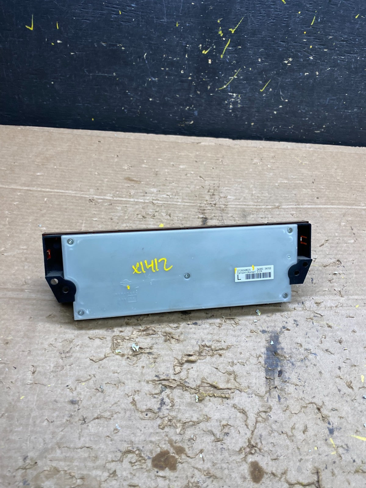2003 - 2004 Infiniti G35 Temperature Control Display Panel Top Of  Dash x1412 DG3