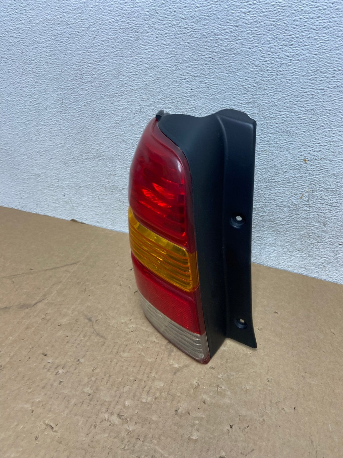 2001 to 2007 Ford Escape Left Driver Lh Side Tail Light Aftermarket AG0513 LK1
