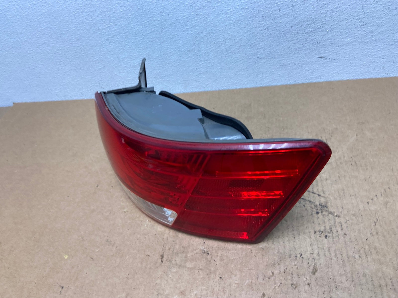2006 2007 2008 Hyundai Sonata Right Passenger Rh Side Tail Light Oem AC3013 LK1