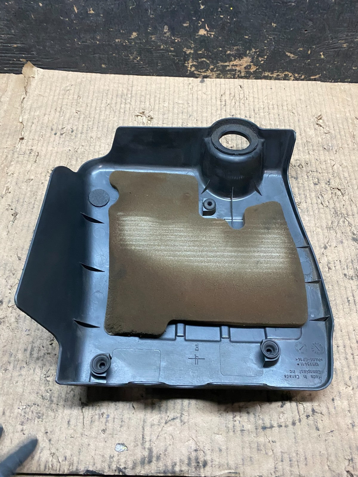 2005 to 2006 Chevrolet Malibu 3.5L Engine Cover Plastic Motor Shield U6160 DG4