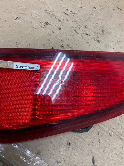 1998-2002 Lincoln Navigator Left Driver Lh Side Tail Light Inner Oem Z6652 DW3
