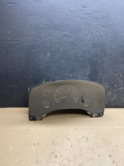 2004 to 2007 Chevrolet Express Speedometer Cluster Gauge u4843 DG0