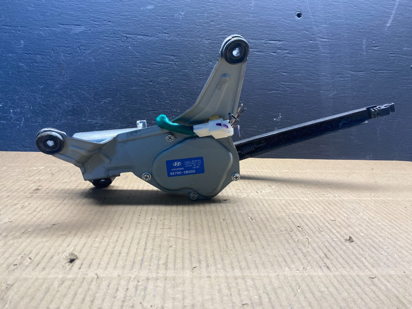 2007 - 2010 Hyundai Santa Fe Rear Glass Windshield Wiper Motor ad1517 DG5