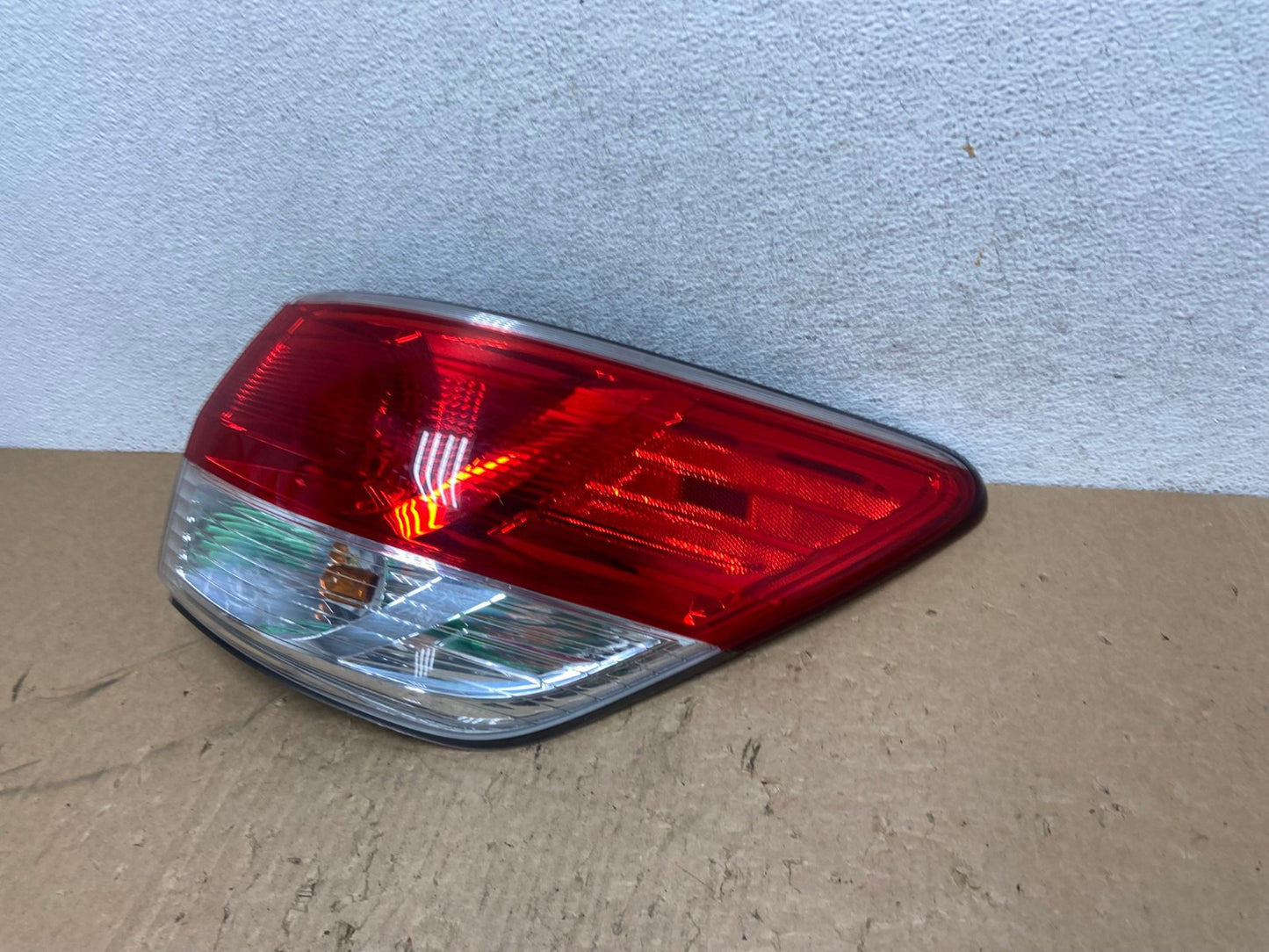 2013 to 2016 Nissan Pathfinder Passenger Right Side Tail Light AG1303 LK1