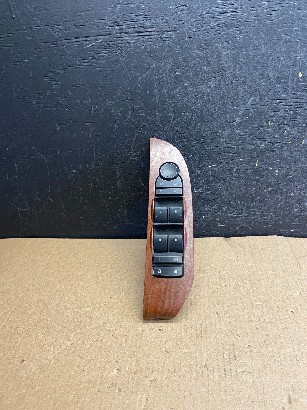 2007-2013 Chevy Suburban Tahoe Yukon Front Left Driver Window Switch AE4469 DG0