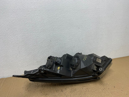 2013-2017 Chevrolet Traverse Right Passenger Side Halogen Headlight AC5520 DW6