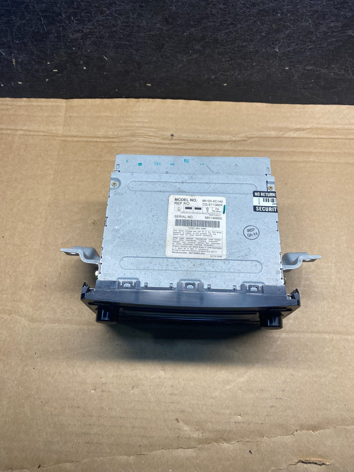 2003 to 2006 Toyota Tundra Sequoia AM/FM Radio CD Player ah4805 DG3