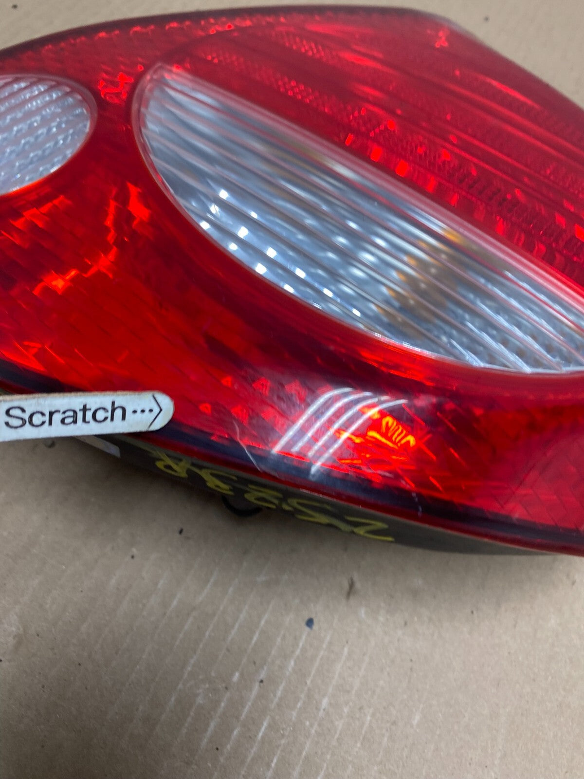 2000 to 2001 Nissan Maxima Right Passenger Rh Side Tail Light OEM M7864 DW3