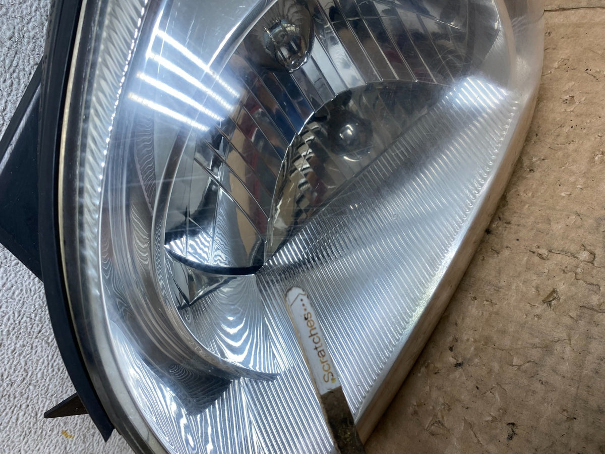 2005 to 2006 Kia Sportage Left Driver LH Halogen Headlight AI5550 DW3