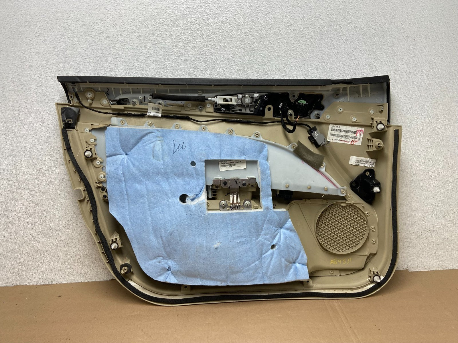 2013 to 2014 Ford Fusion Front Right Passenger Interior Door Panel AG4511 DG6