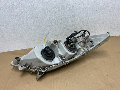 2010 - 2011 Toyota Camry Left Driver LH Halogen Headlight AE9098 DW6