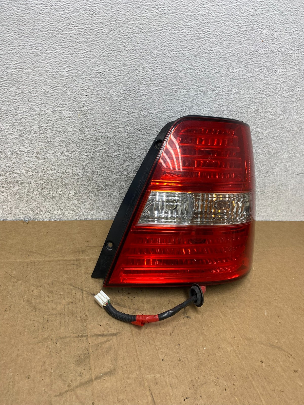 2007 2008 2009 Kia Sorento Right Passenger RH Side Tail Light AD6237 DW2