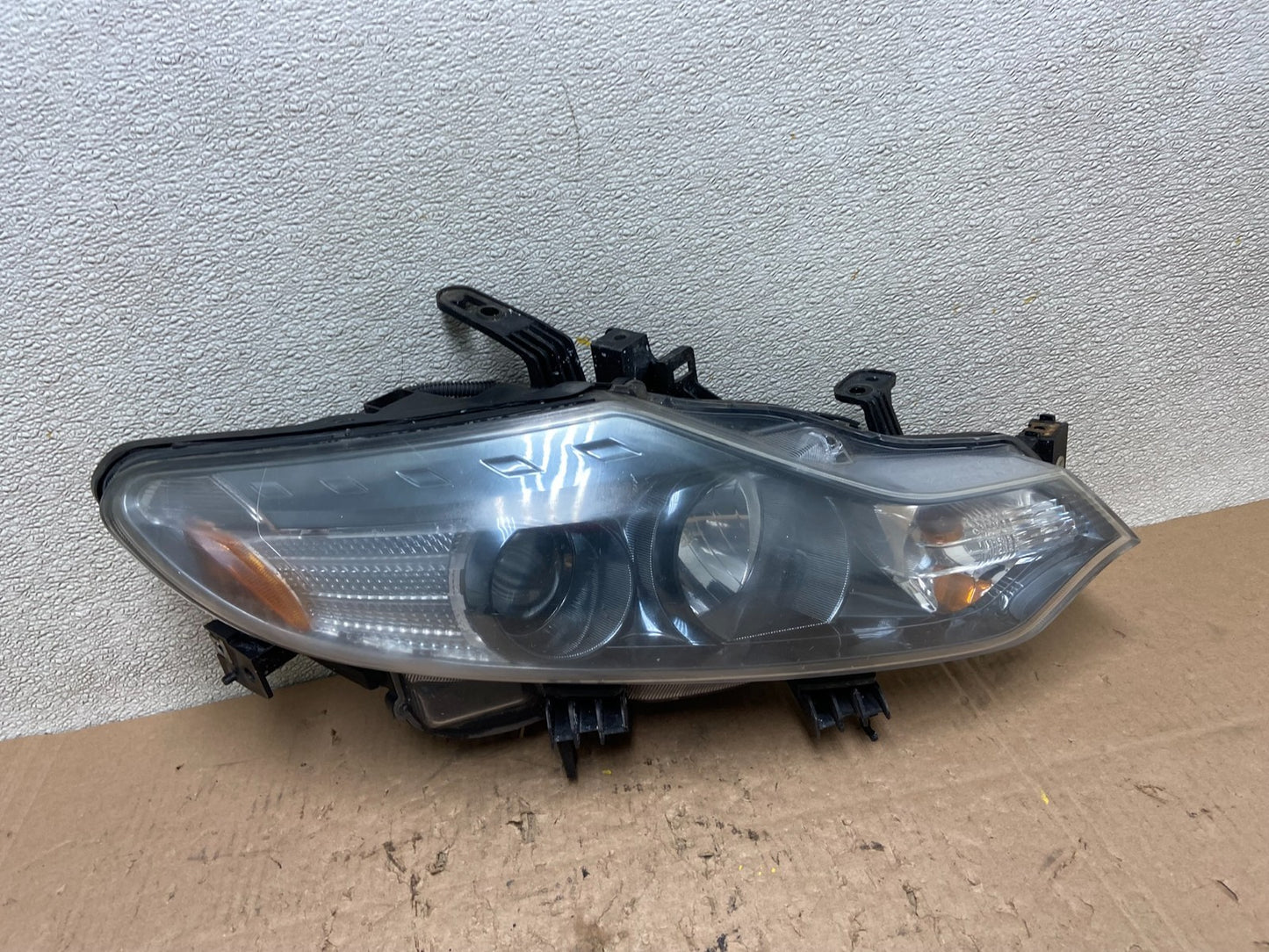 2011 to 2014 Nissan Murano Headlight Right Passenger Rh Oem Halogen Y0501 DW0