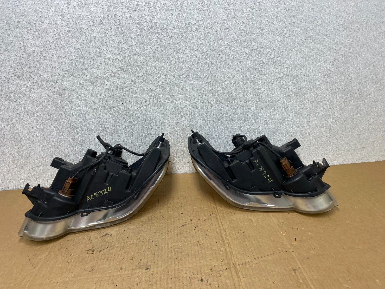 2006 2007 2008 2009 2010 Ford Explorer Left+Right Set Headlights AC8324 DW11