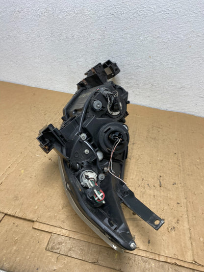 2006 2007 Mazda 5 Right Passenger RH Side Halogen Headlight AD0690 DW6