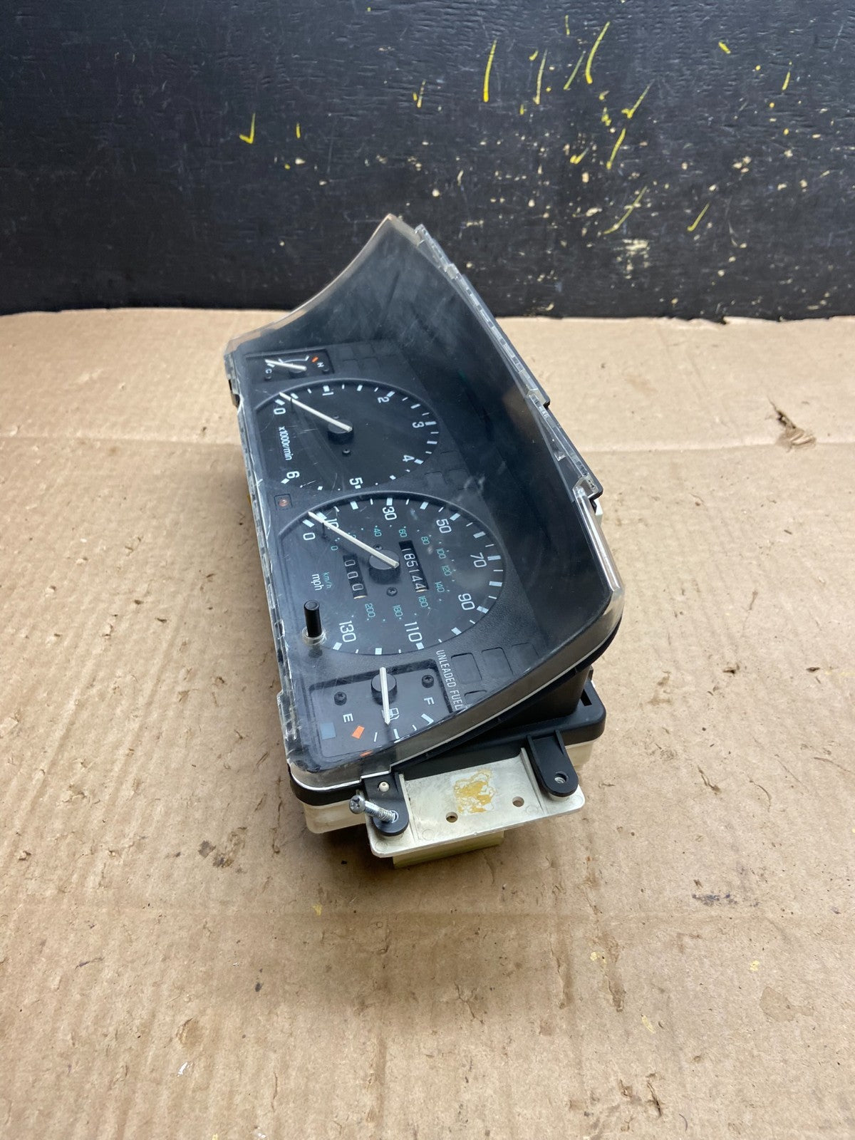 1996 to 1999 Land Rover Discovery Speedometer Cluster Gauge OEM y5296 DG4