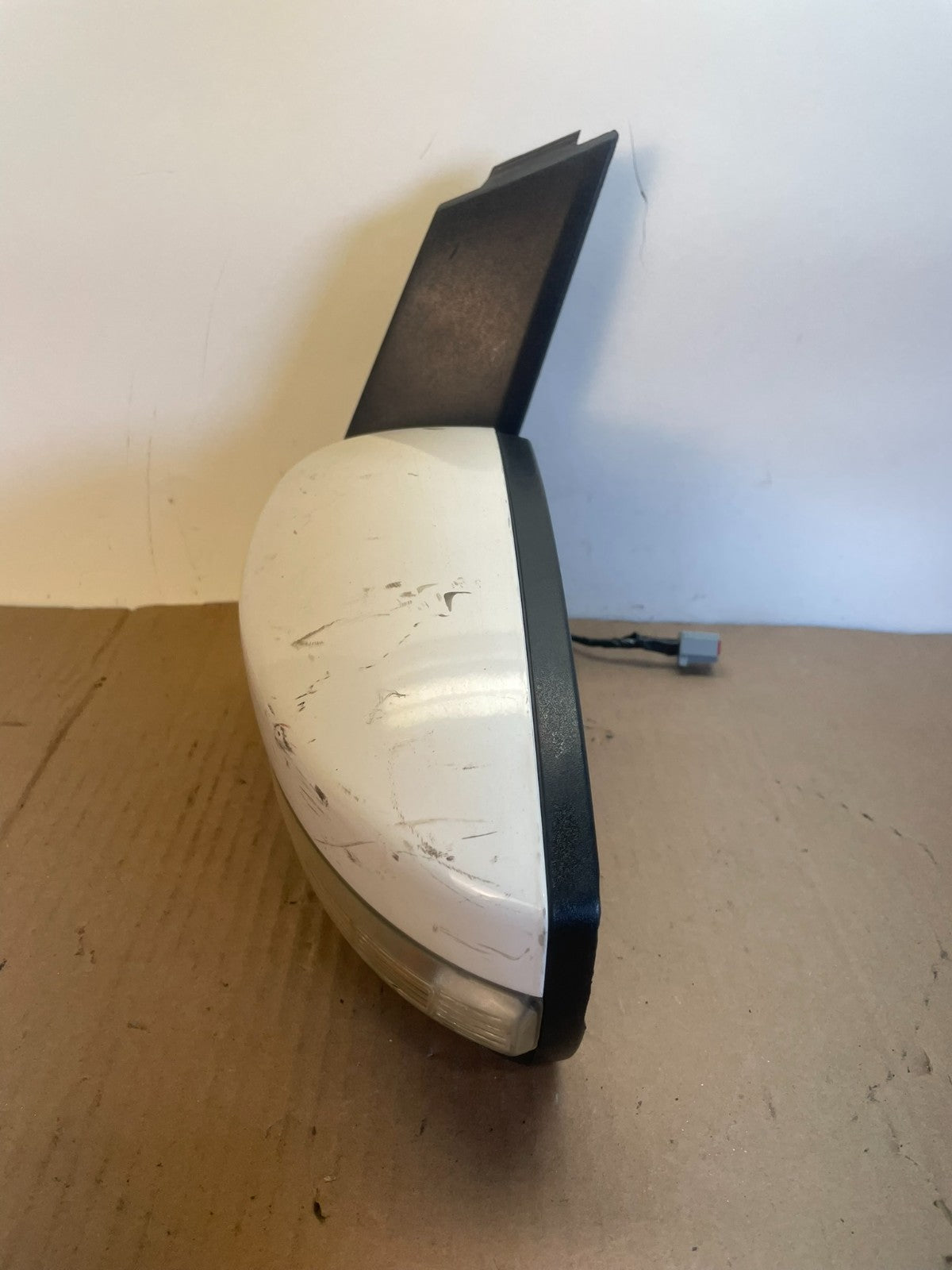 2013 to 2016 Ford C-Max Left Driver Side View Door Turn Signal Mirror AG7791 DW10