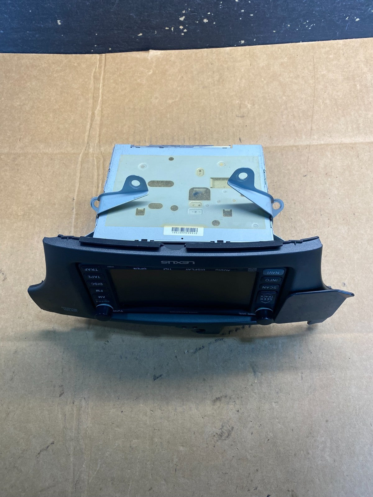 2002 to 2003  Lexus ES330 Es300 Radio Screen Receiver CD Air Vent OEM  AB3705 DG4