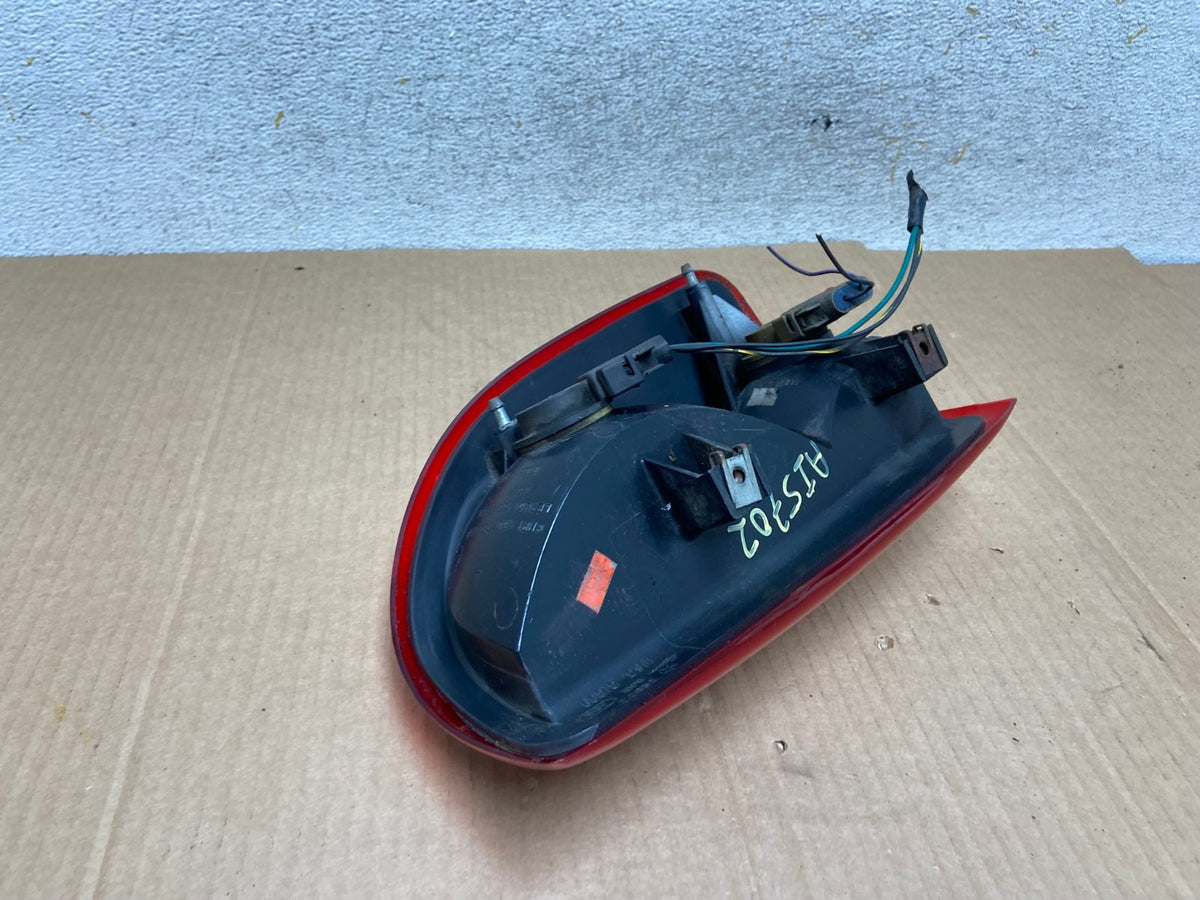 1997 - 2004 Dodge Dakota Left Driver Side Tail Light AI5702 LK4