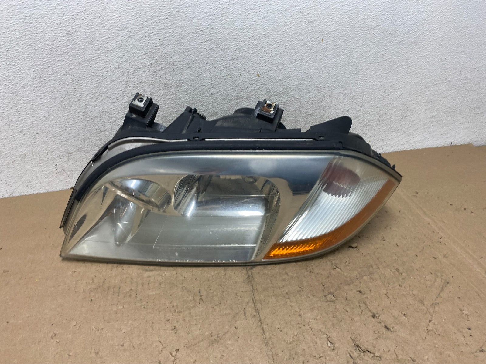 2001 to 2003 Acura MDX Left Driver LH Halogen Headlight AG5559 DW0
