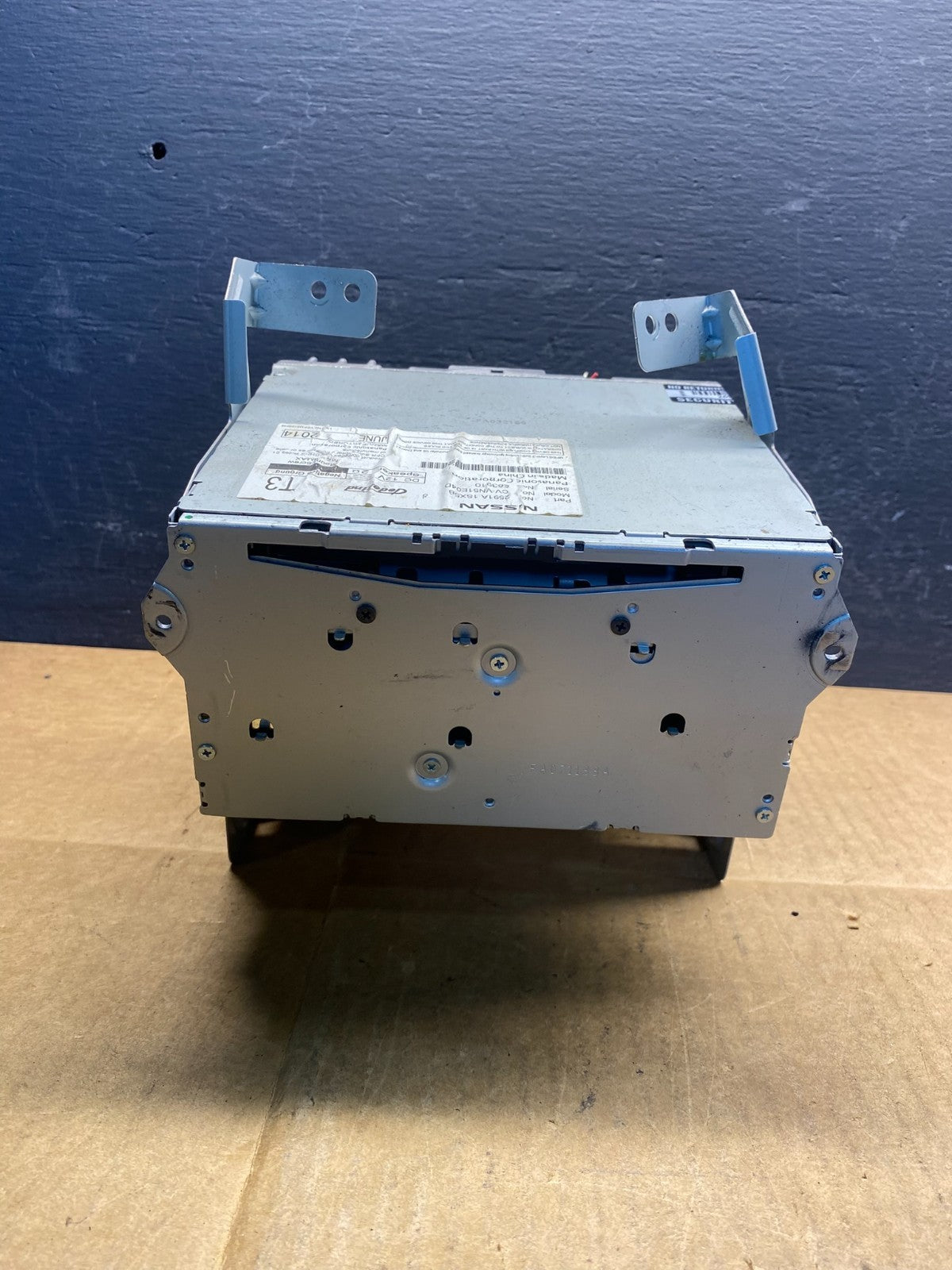 2011 - 2013 Nissan Murano AM/FM Radio CD Player Receiver AD3600 DG0