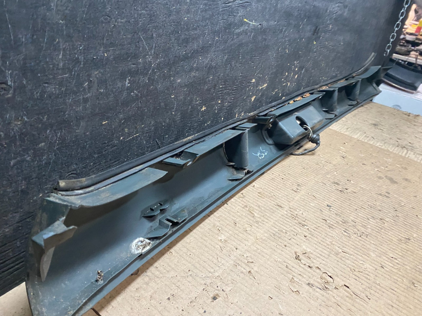 1996 to 2002 Chevrolet Express 3rd Third Brake Light Trim Spoiler W6085 DG11