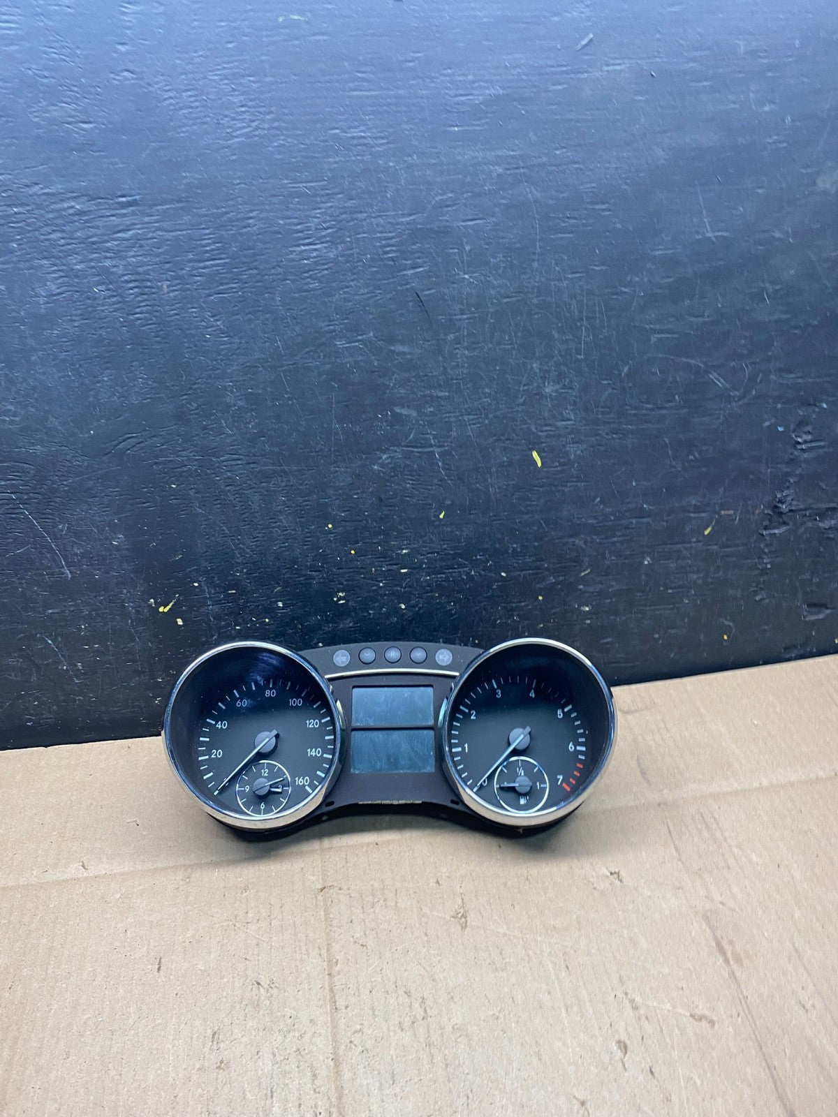 2006 to 2012 Mercedes R350 Speedometer Instrument Cluster Gauge P9295 DG0