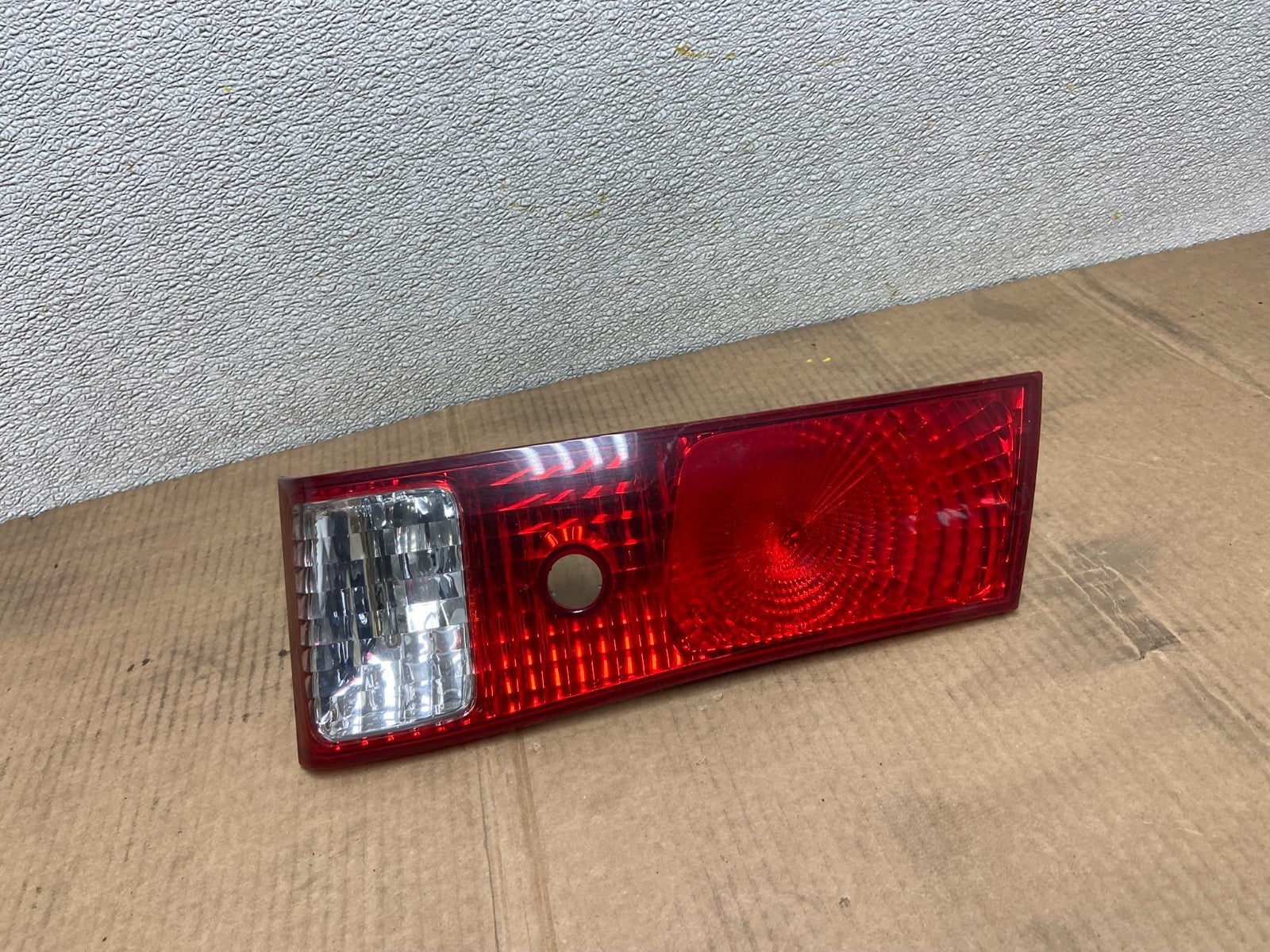 2000-2001 Toyota Camry Tail Light Right Passenger Rh Side Inner Oem AA7015 LK0