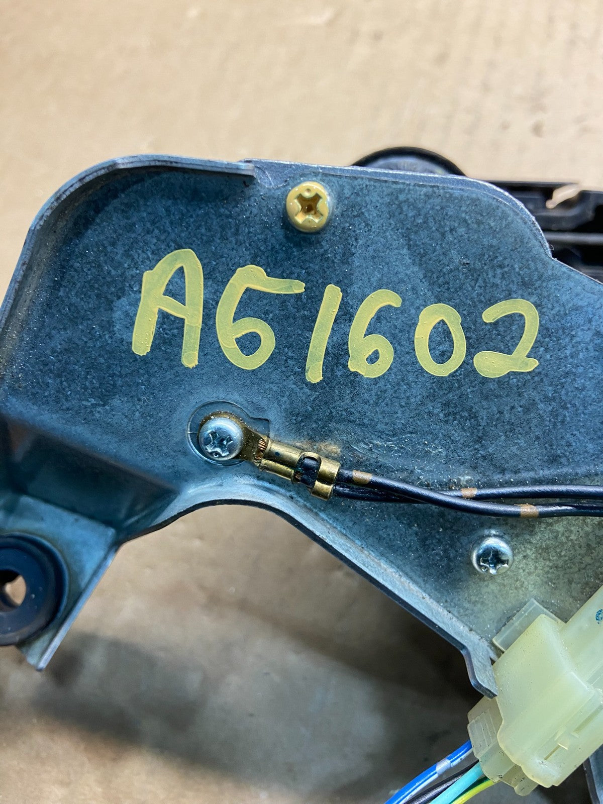 2005 to 2009 Subaru Legacy Outback Rear Windshield Wiper Motor AG16026