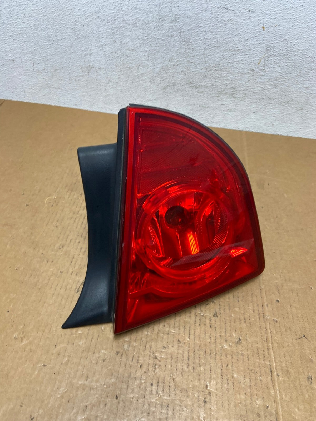2008 2012 Chevrolet Malibu Right Passenger RH Side Tail Light AE0677 LK2