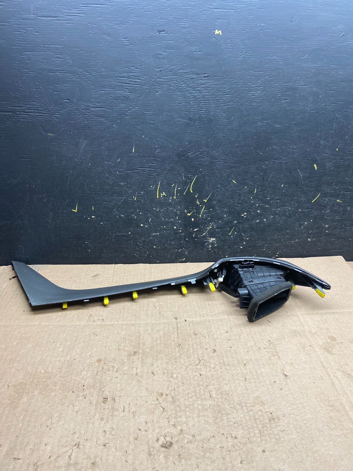 2014-2016 Hyundai Elantra Center Right Garnish Trim Bezel Air Vent z1589 DG3