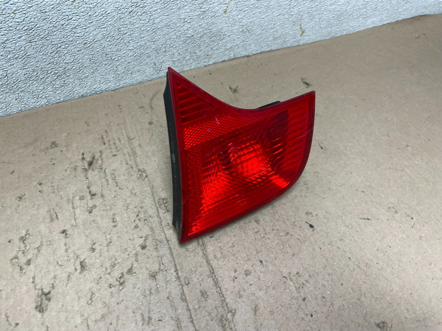 2004 - 2008 Audi A4 Sedan Right Passenger RH Side Inner Tail Light OEM Q4972 DW2
