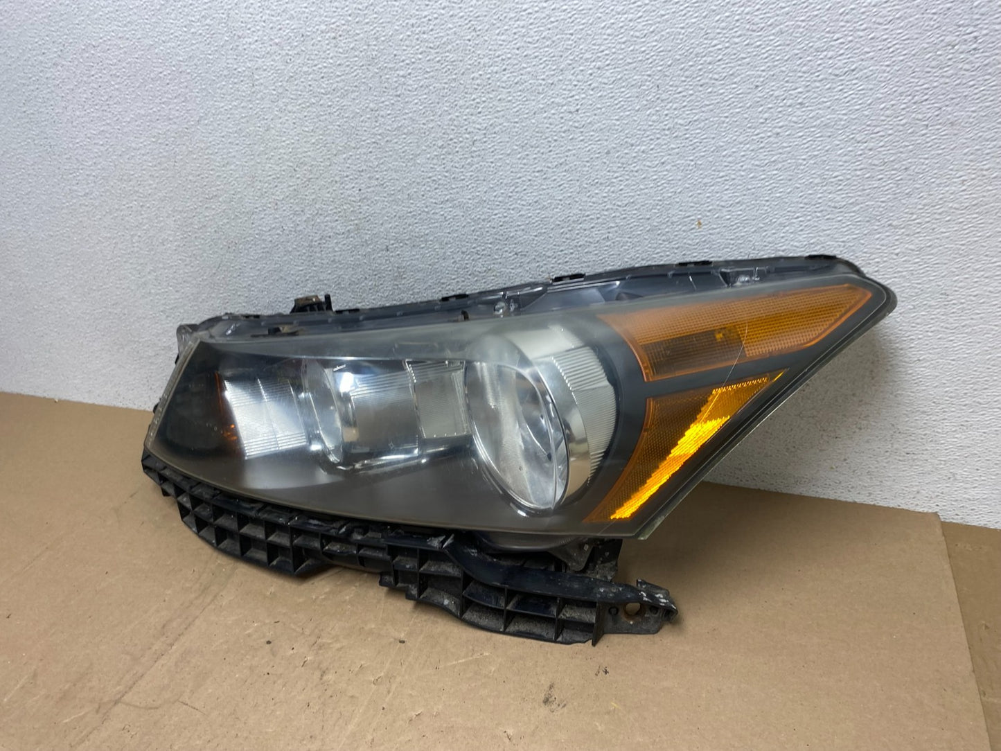 2008 to 2012 Honda Accord Sedan Headlight Left Driver Lh Side AE6703 DW1