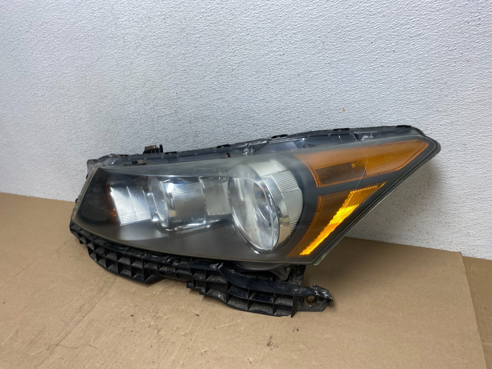 2008 to 2012 Honda Accord Sedan Headlight Left Driver Lh Side AE6703 DW1