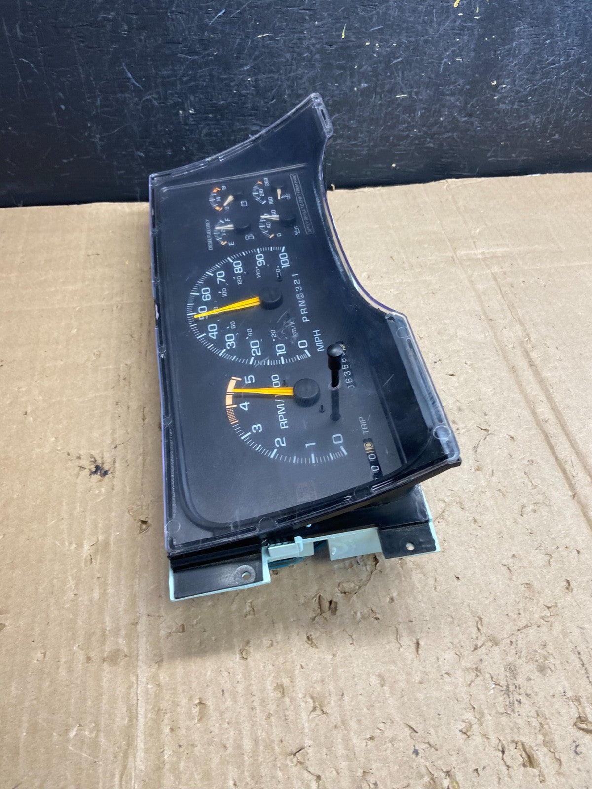 1995-1999 Silverado/Sierra/Yukon/Tahoe Speedometer Instrument Cluster ae1889 DG1