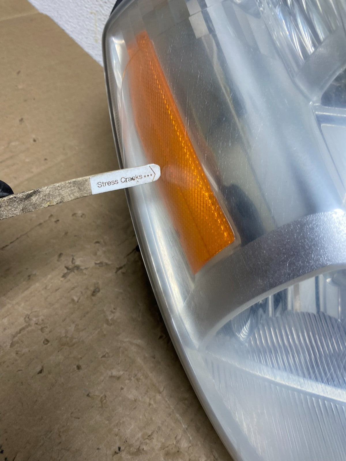 2008 to 2012 Nissan Versa Headlight Right Passenger Rh Side AI1306 DW4