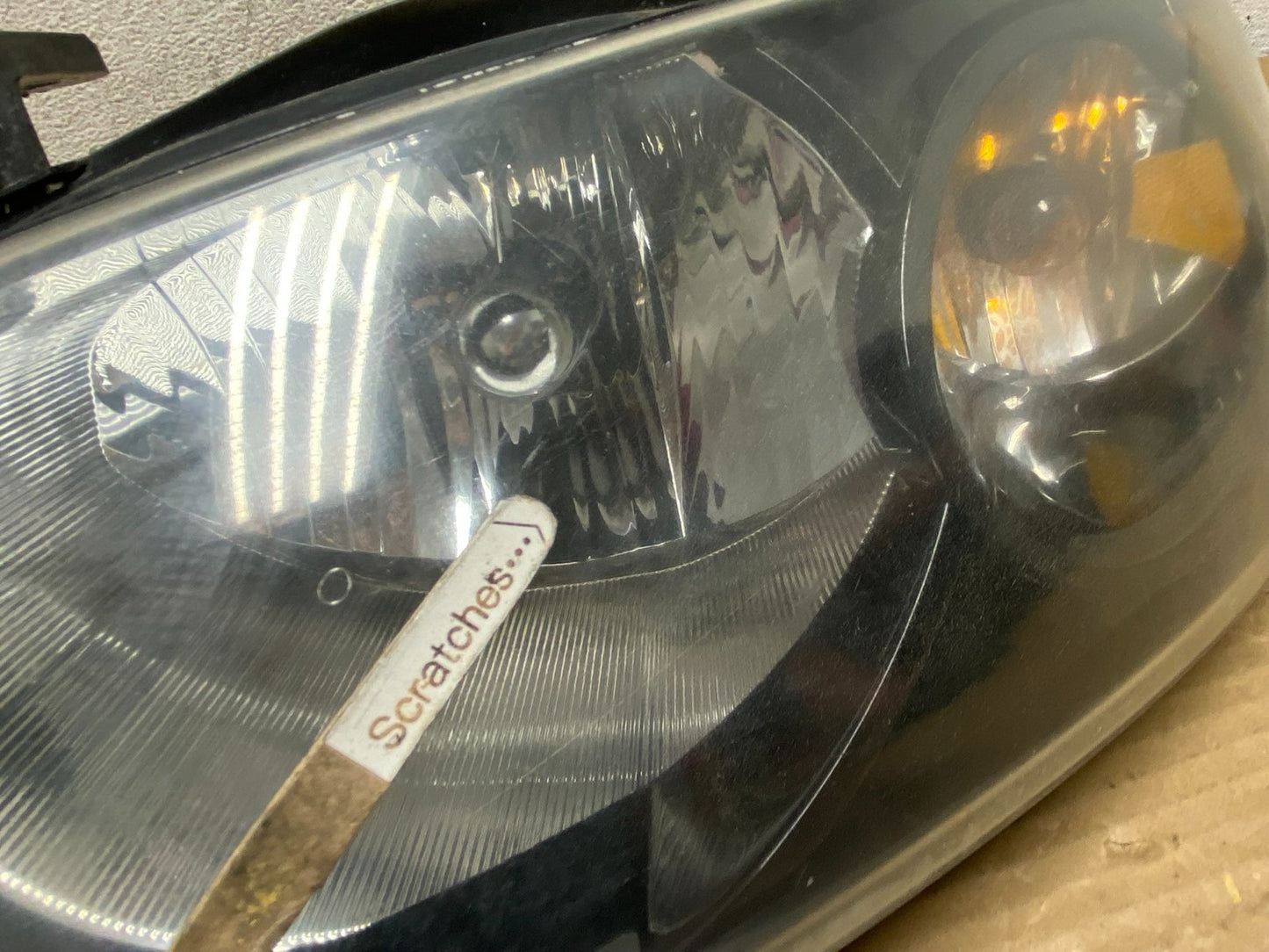 2004 - 2006 Nissan Sentra Halogen Left Driver LH Headlight AG8959 DW3