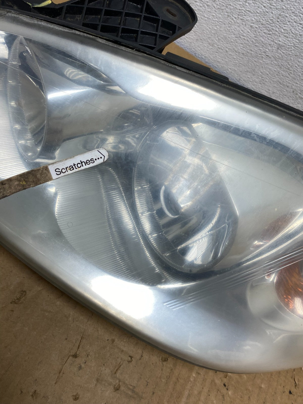 2005 to 2009 Pontiac G6 Headlight Left Driver LH Side Halogen AC7652 DW3