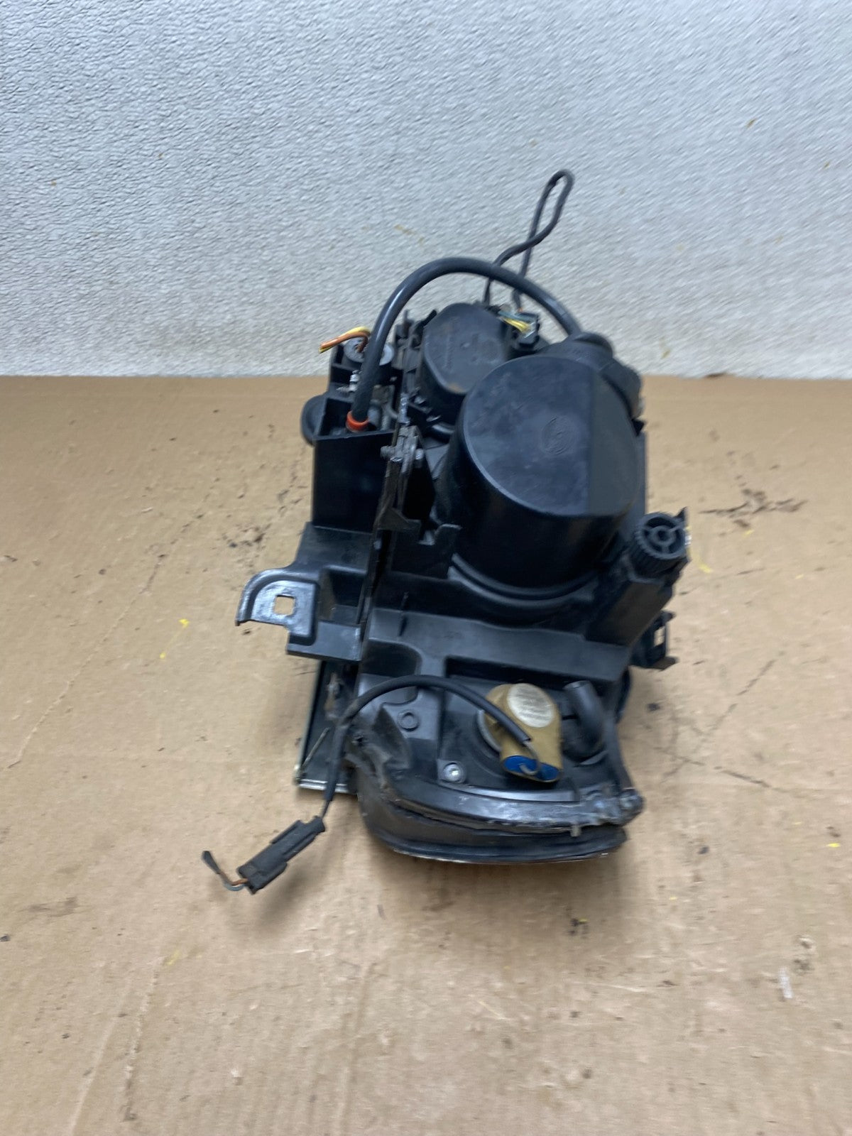 Xenon 2000 - 2003 Bmw X5 E53 Headlight Right Passenger RH Side OEM S1090 DW9