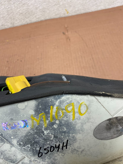 2002 to 2005 BMW 7-Series 745i 760i Right Passenger Tail Light Oem M1090 DW8