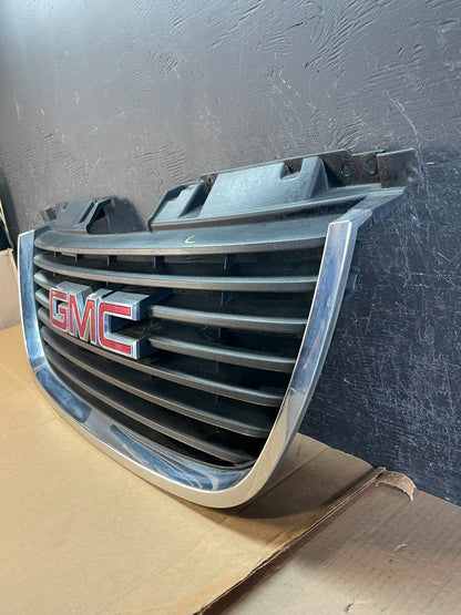 2007 to 2014 GMC Yukon Front Upper Grille Grill ae0836 DG1