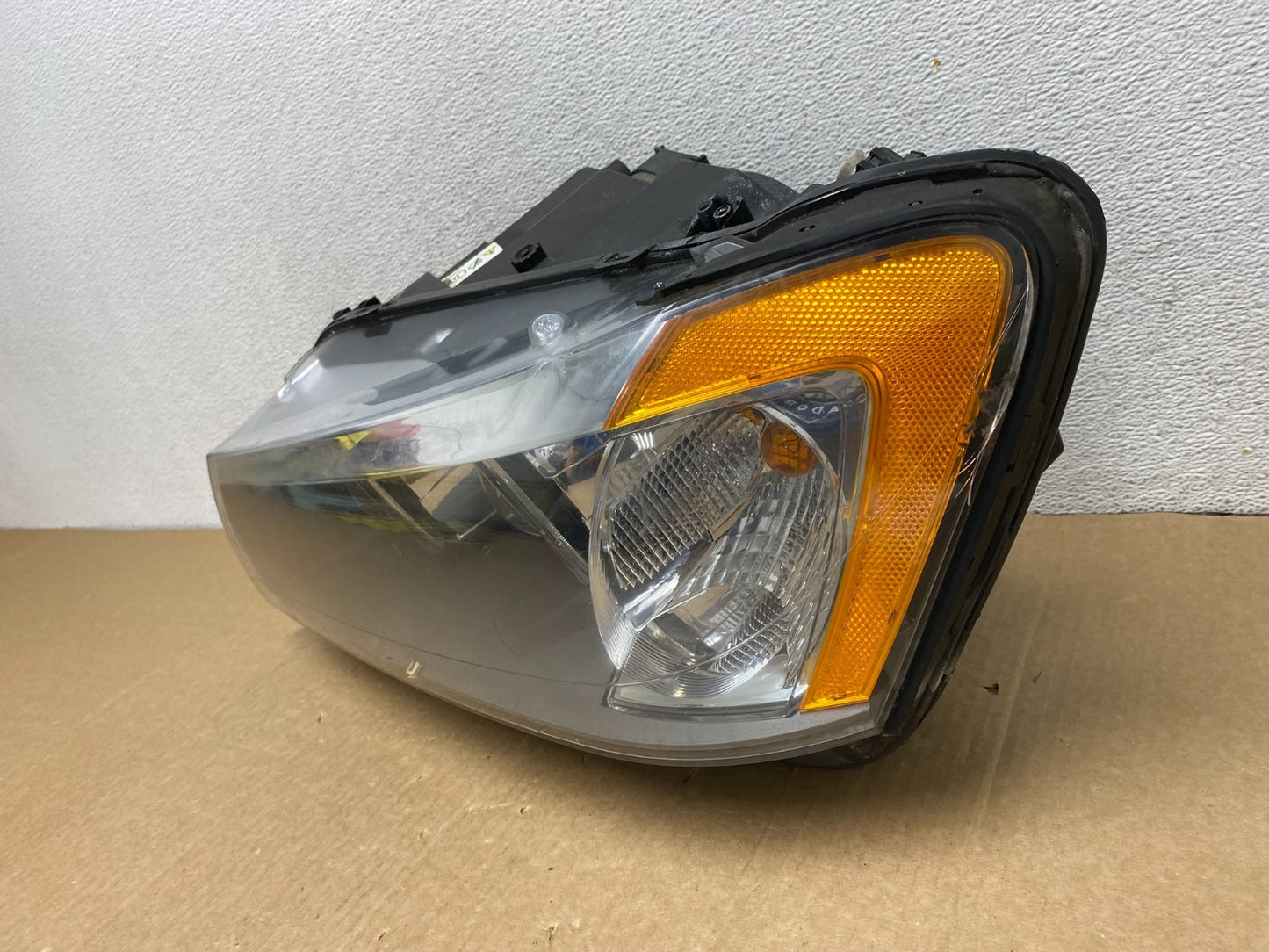 2011 to 2014 BMW X3 Left Driver Lh Side Xenon Headlight AG2000 DW1