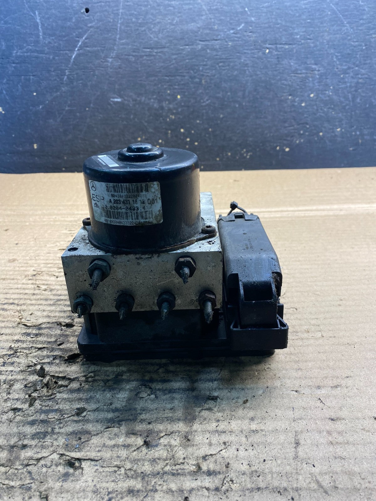 2002-2005 Mercedes W203 C230 CLK500 ABS Anti Lock Brake Pump Module aa3330 DG4