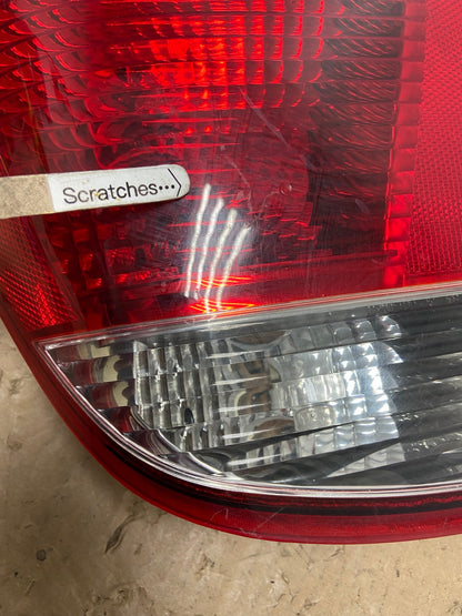 2005 2006 2007 Ford Focus Sedan Right Passenger Tail Light AC7331 LK3