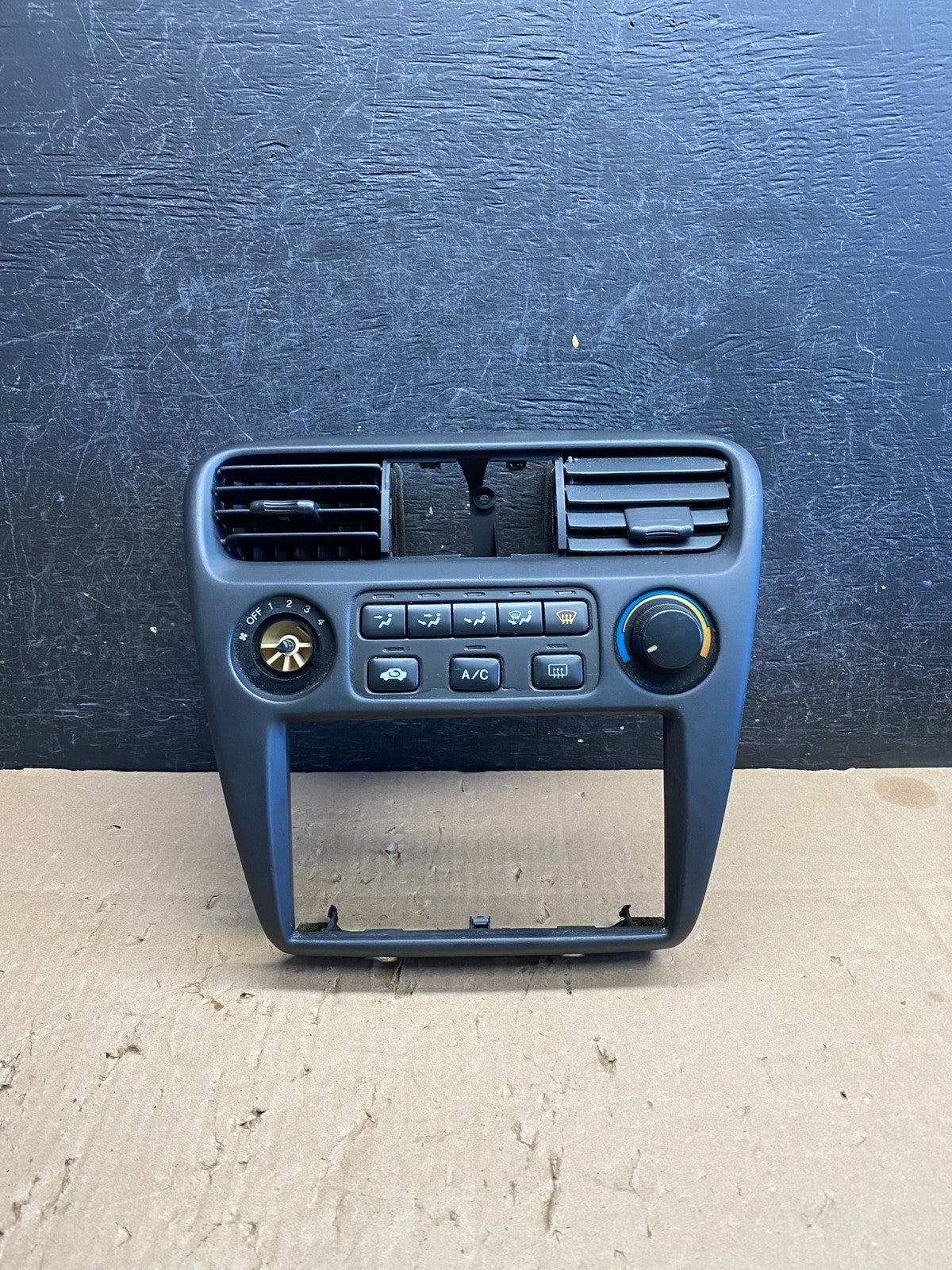 1998 to 2002 Honda Accord Climate Control Switch Panel AJ1602 DG0