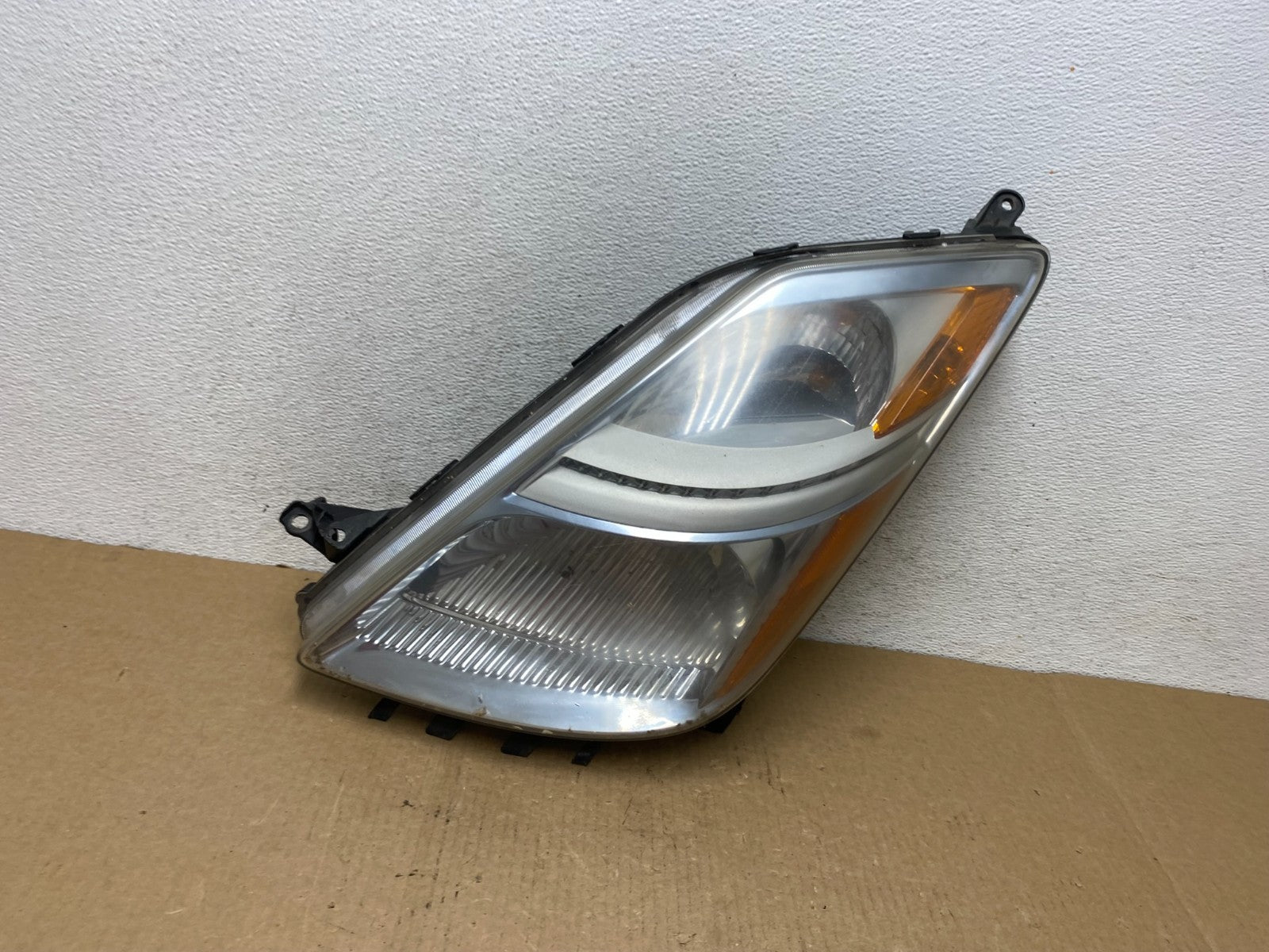 2006-2009 Toyota Prius Left Driver LH Side Blue Headlight Halogen AF9662 DW0