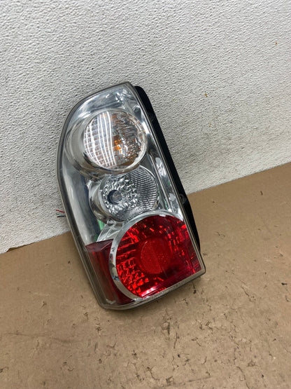 2004 2005 2006 Suzuki XL-7 Vitara Left Driver Side Tail Light AG4428 LK2