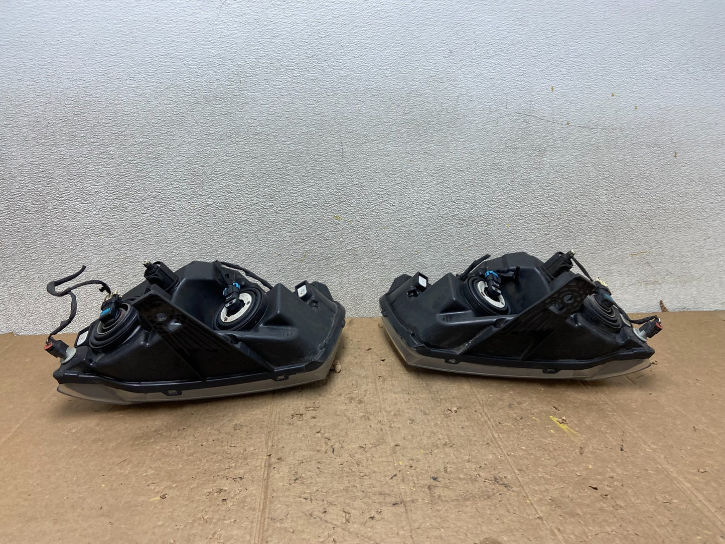 2011-2013 Jeep Grand Cherokee Left+Right Halogen Headlights DEPO AA5071 DW7